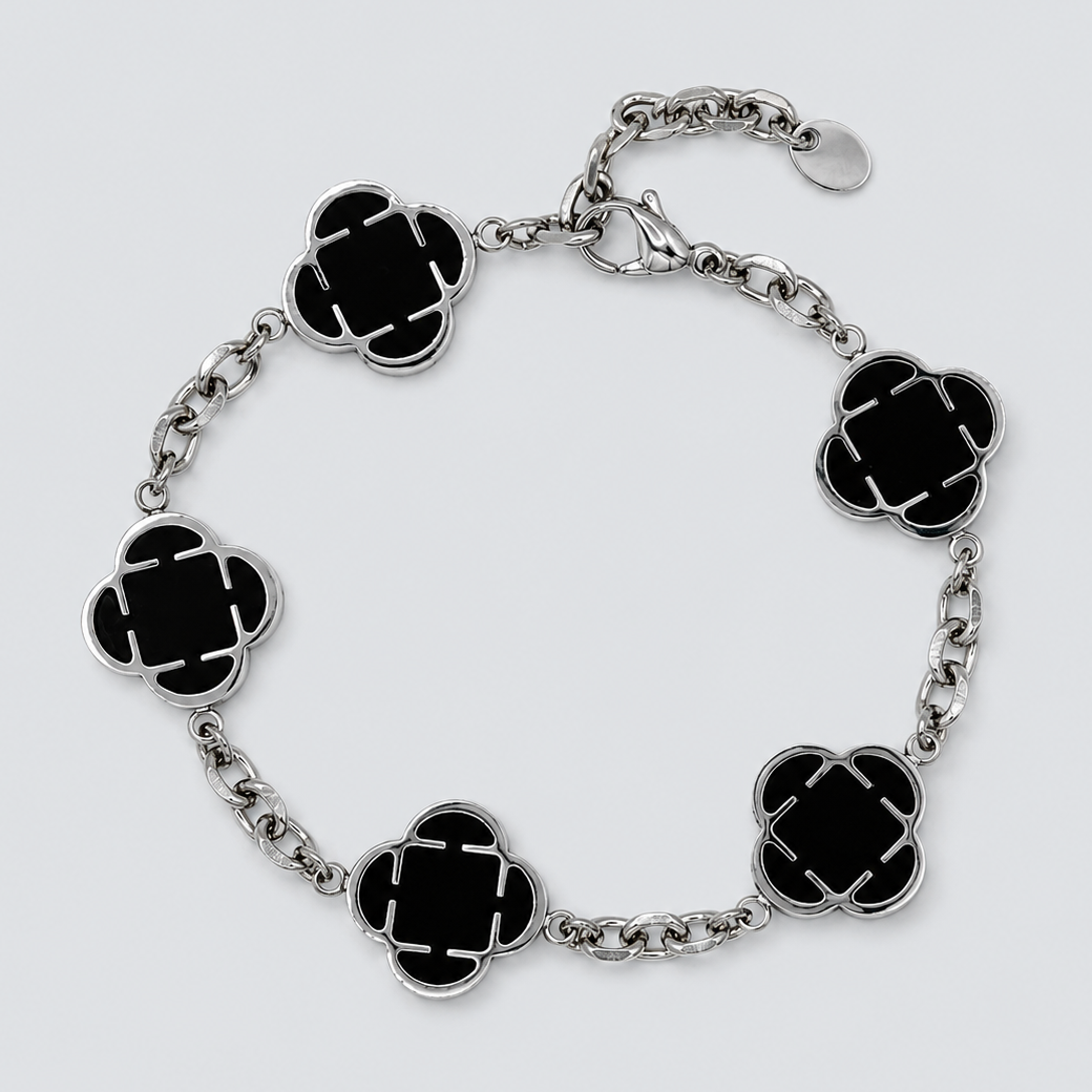 Noir Clover