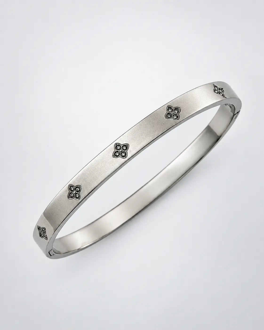 Silver Crest Hypersku